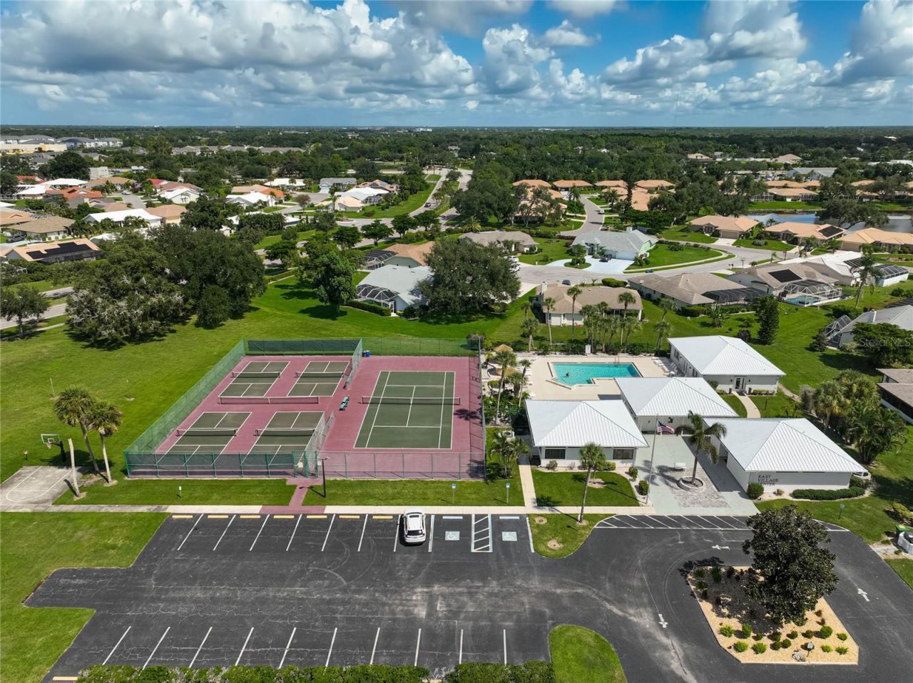 3216 Meadow Run Drive , Venice, FL 34293 Photo