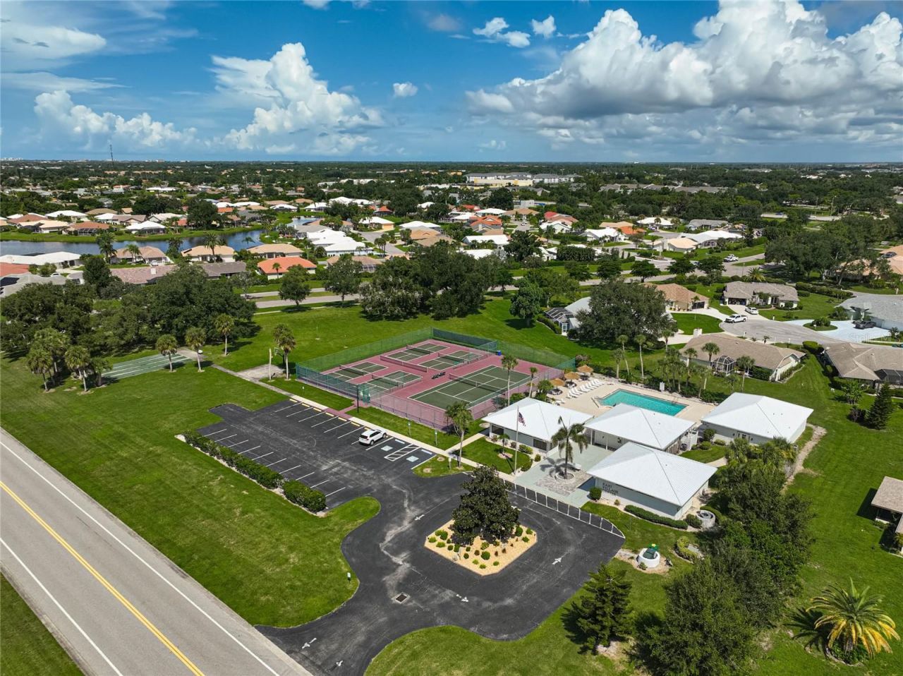 3216 Meadow Run Drive , Venice, FL 34293 Photo