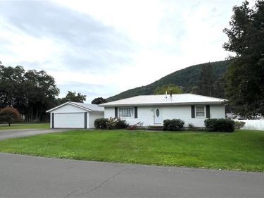 29 Sunset Circle, Elmira, NY 14903