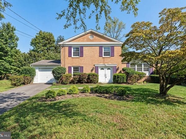 3 SUSSEX COURT, POTOMAC, MD 20854