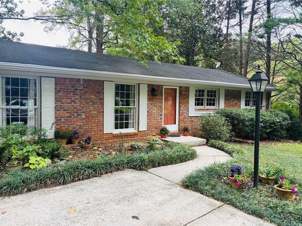 1552 Edinburgh Drive, Tucker, GA 30084