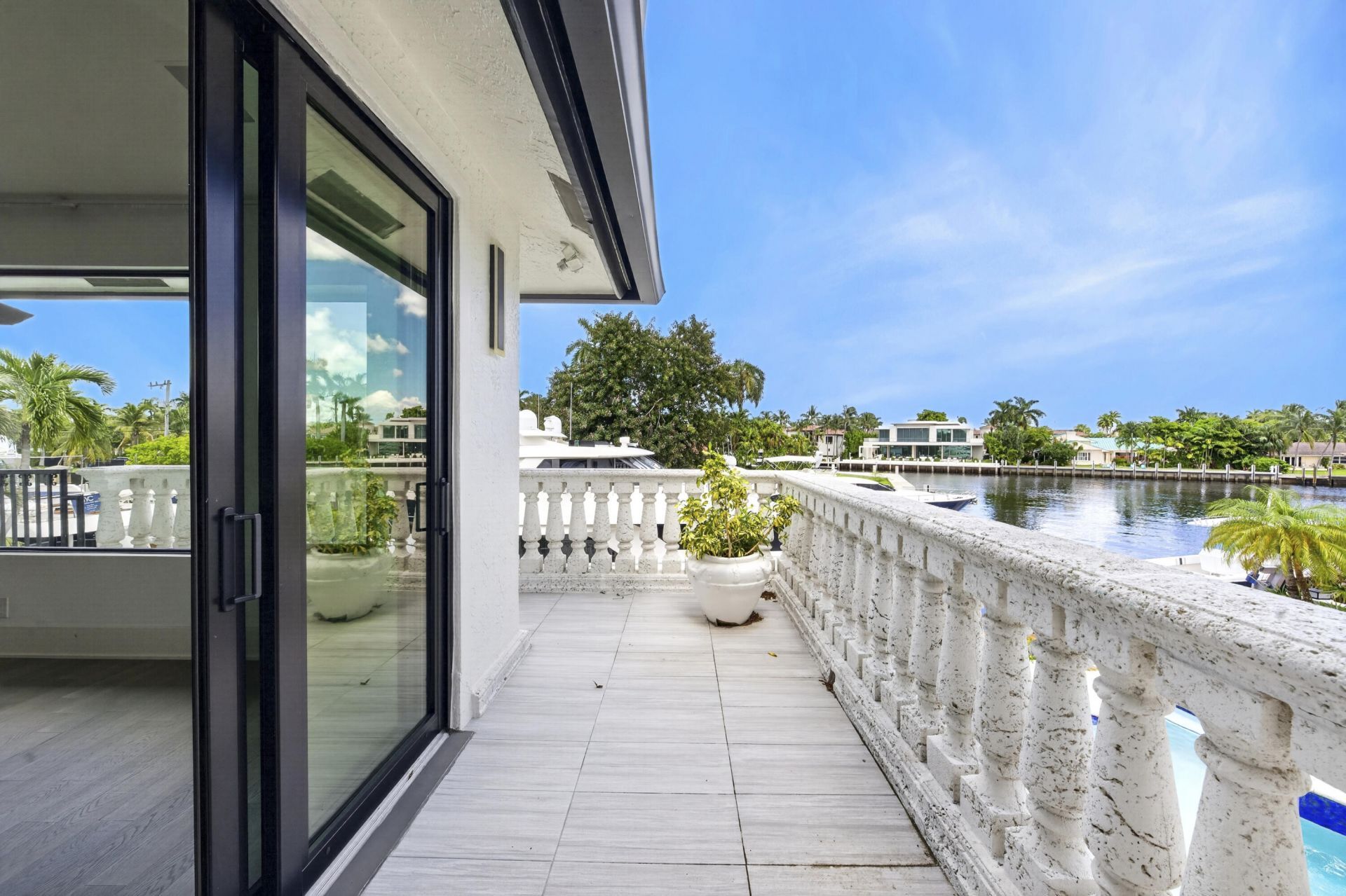 2561 Lucille Drive, Fort Lauderdale, FL 33316 Photo