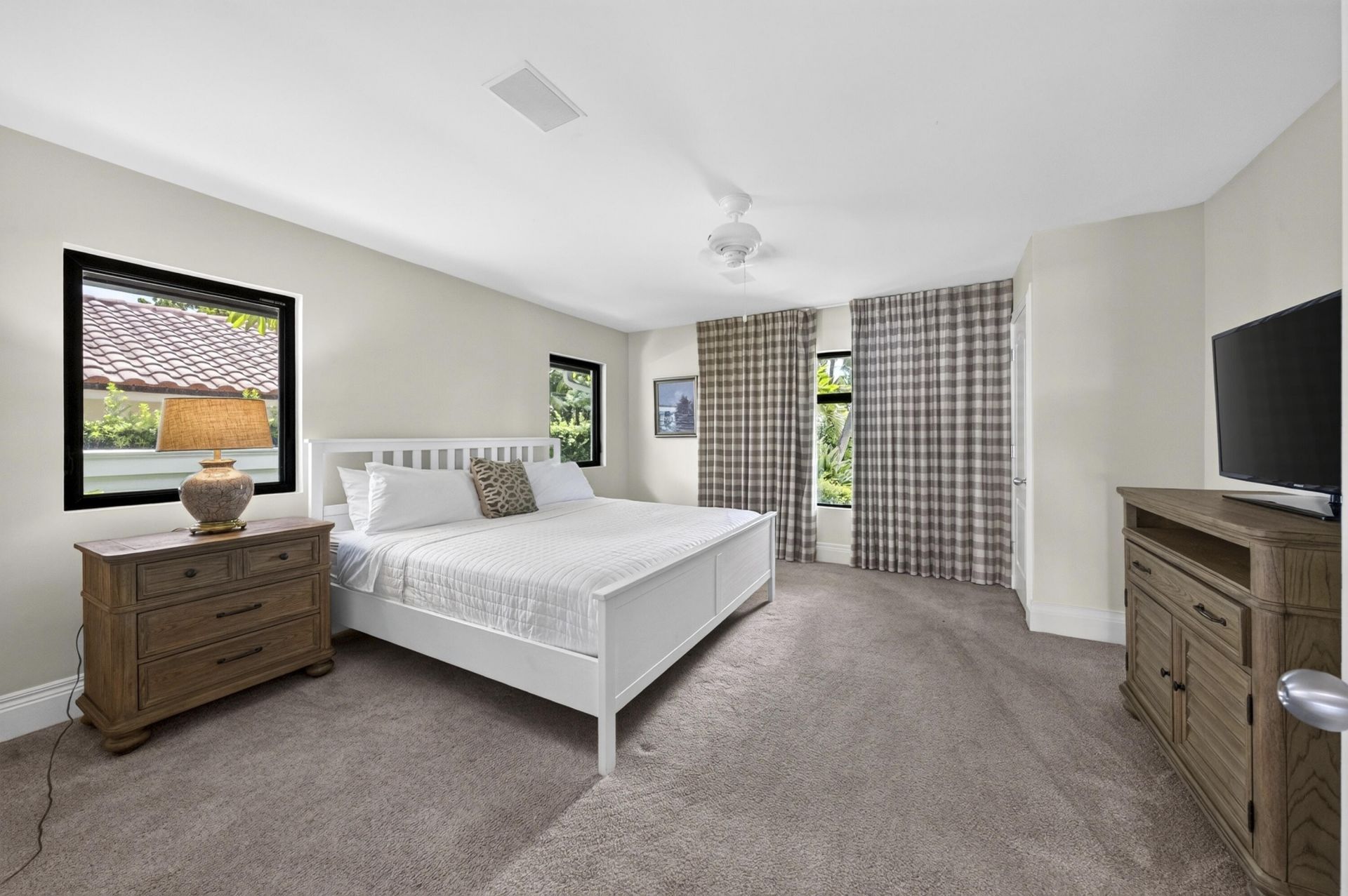 2561 Lucille Drive, Fort Lauderdale, FL 33316 Photo