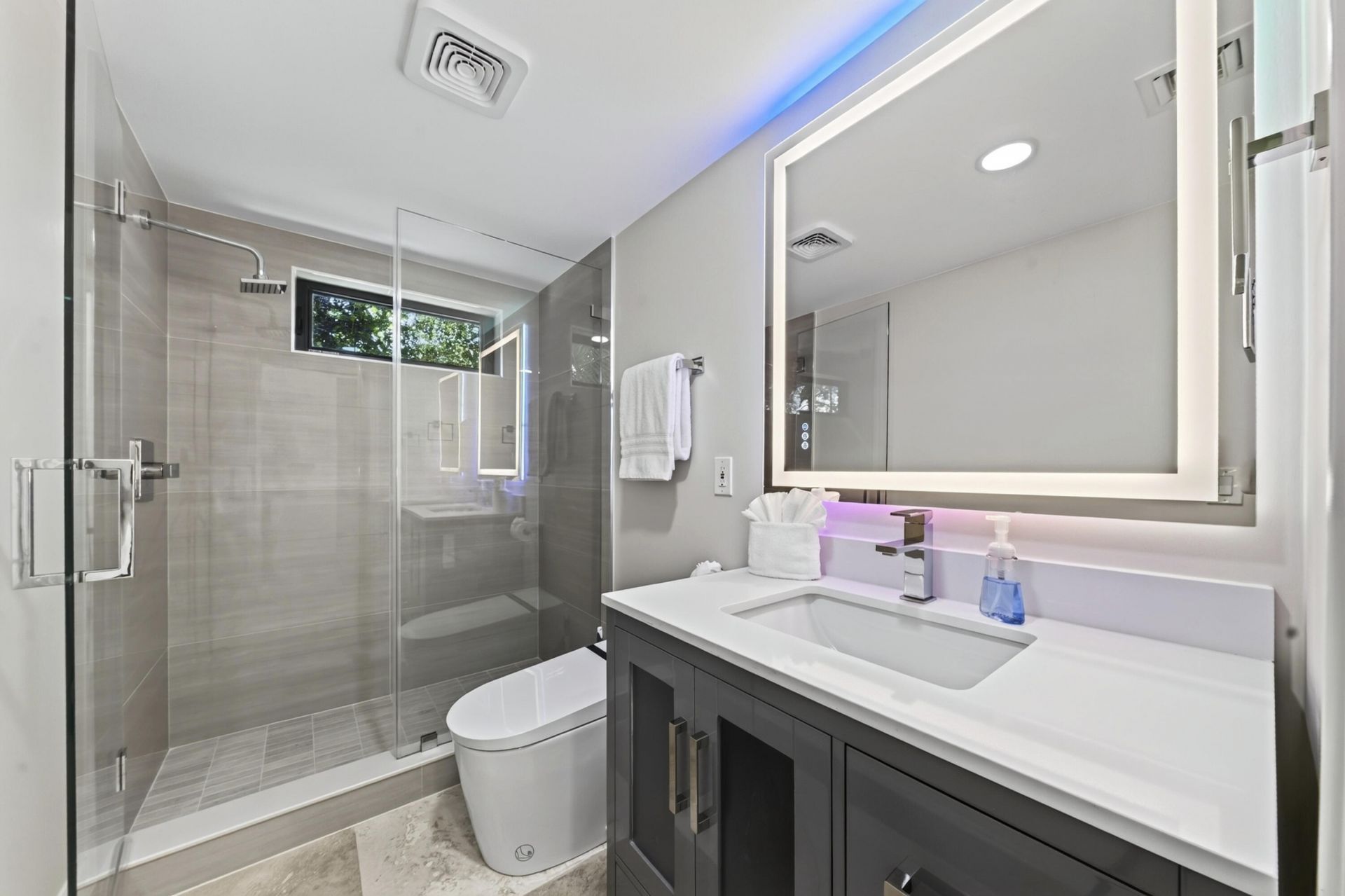 2561 Lucille Drive, Fort Lauderdale, FL 33316 Photo