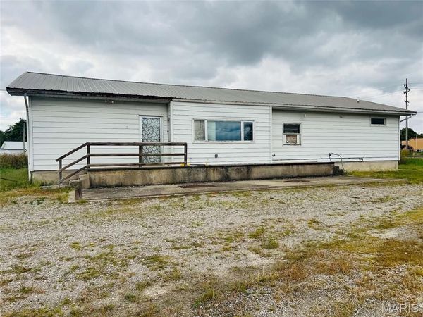 102 Carrie Street , Taylor Springs, IL 62089