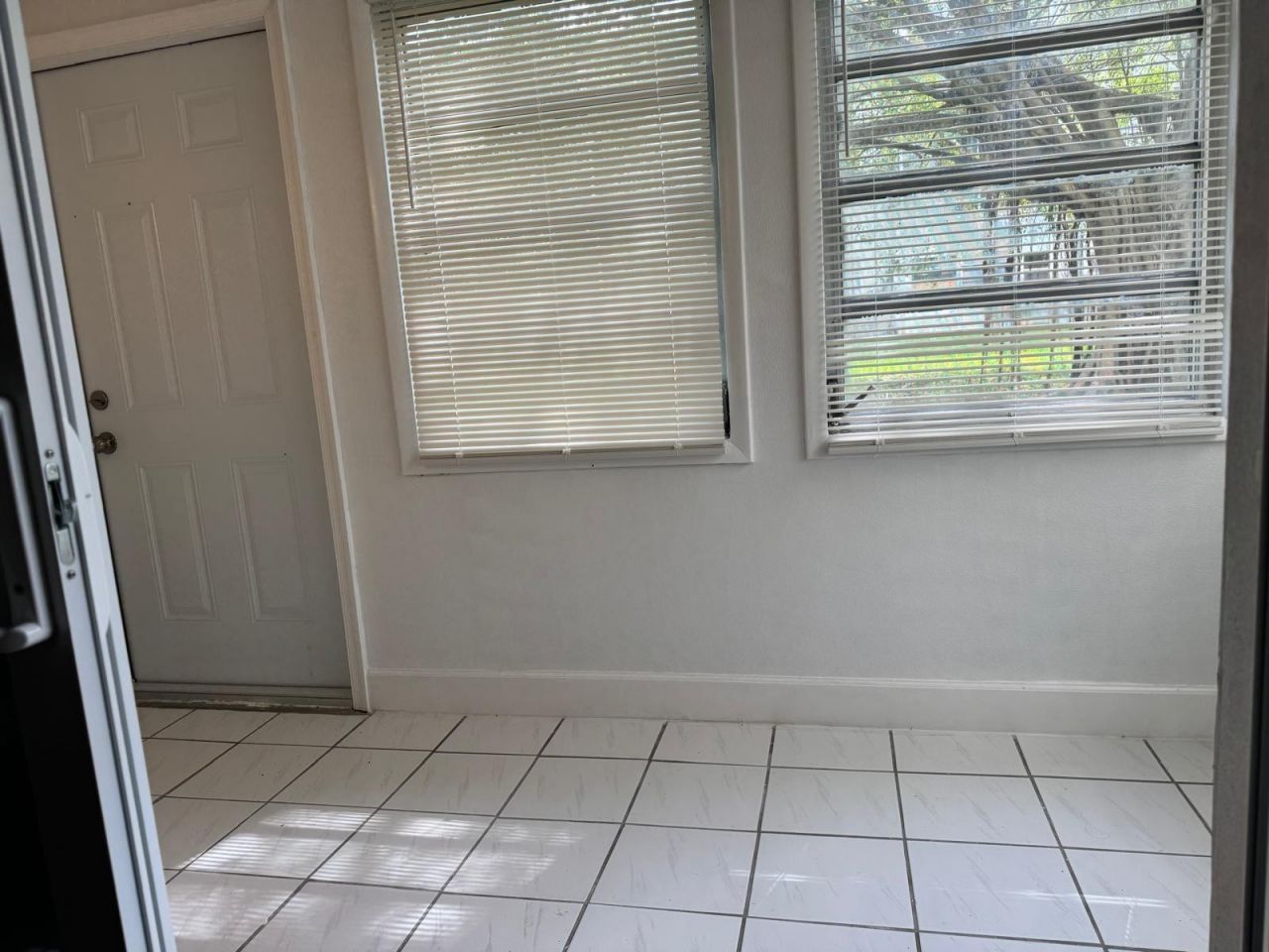 4730 NW 10th Court, Unit 112, Plantation, FL 33313 Photo
