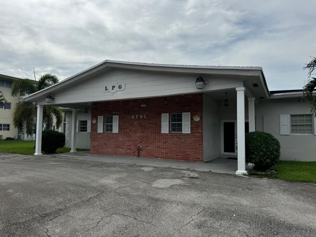 4730 NW 10th Court, Unit 112, Plantation, FL 33313 Photo