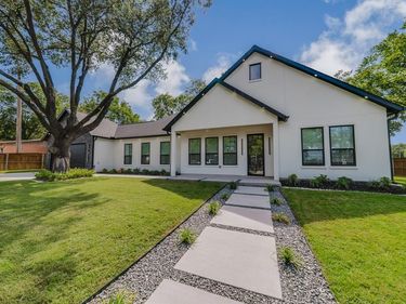 9842 Webb Chapel Road, Dallas, TX 75220
