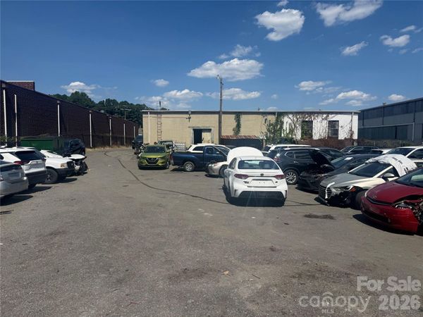 611 Atando Avenue, Charlotte, NC 28206