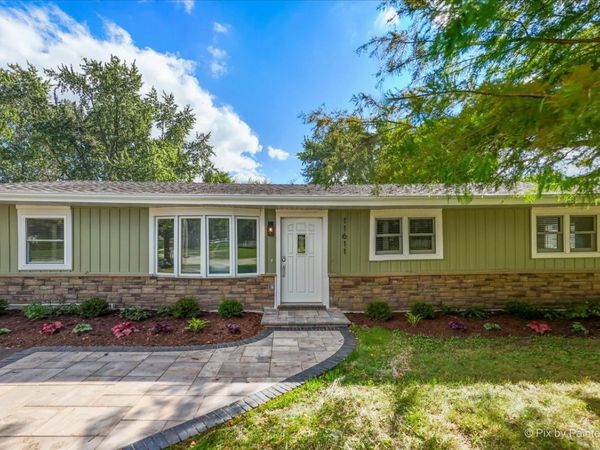 11611 Douglas Avenue , Huntley, IL 60142