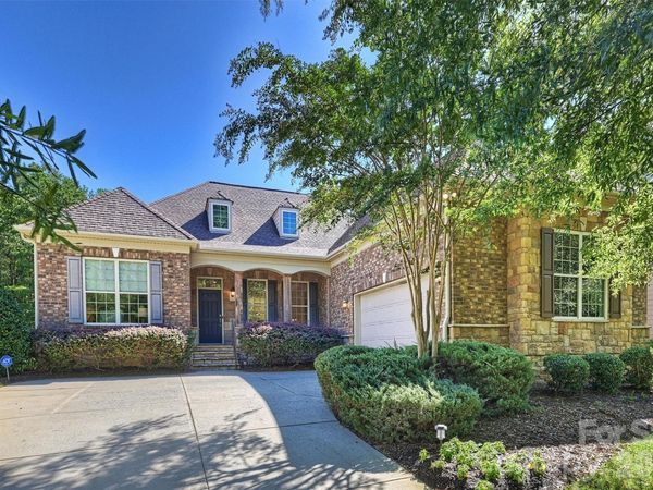 7325 Edenbridge Lane, Charlotte, NC 28226
