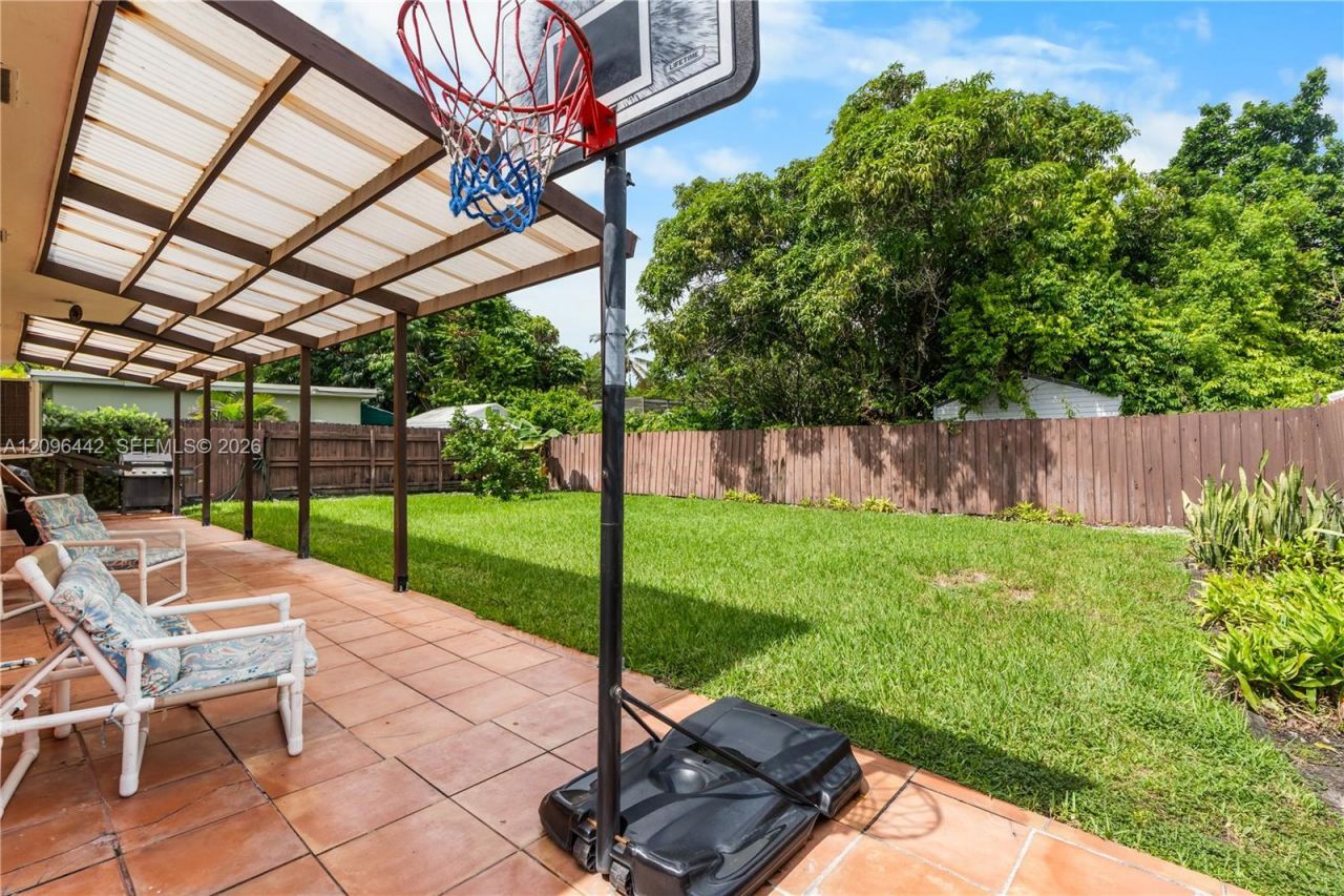 2331 SW 7th St, Miami, FL 33135 Photo