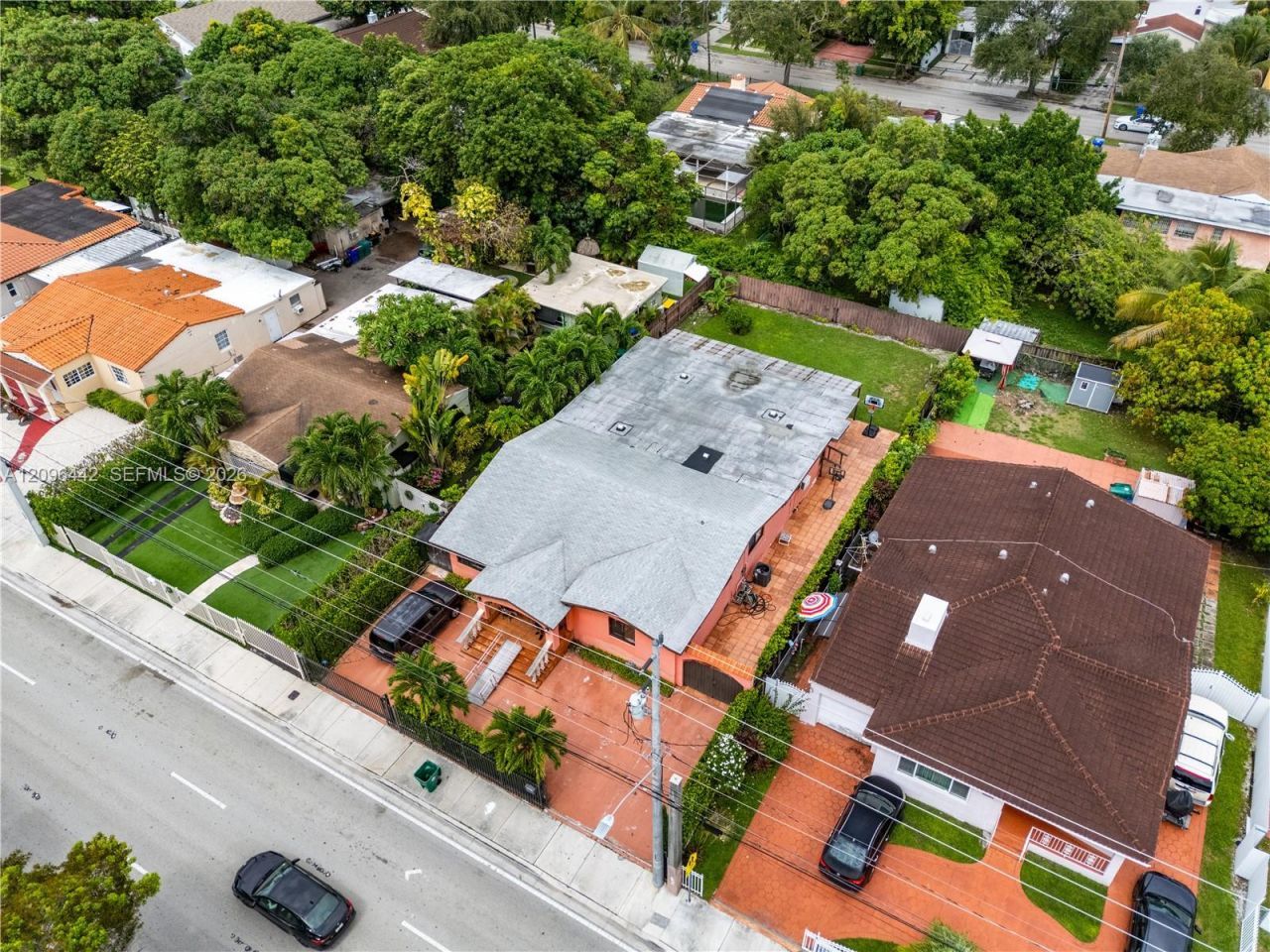 2331 SW 7th St, Miami, FL 33135 Photo