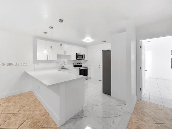 Miami Gardens, FL 33056