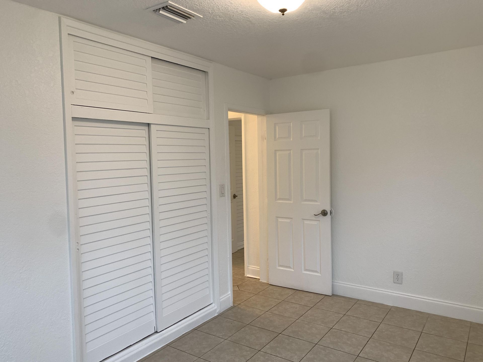 6211 NW 12th Street, Sunrise, FL 33313 Photo