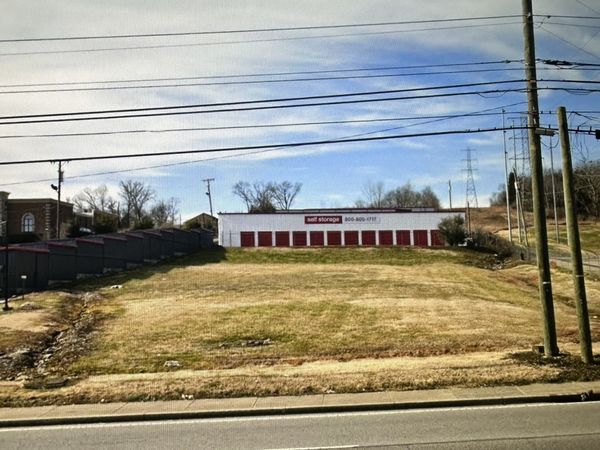 2428 Brick Church Pike, Nashville, TN 37207