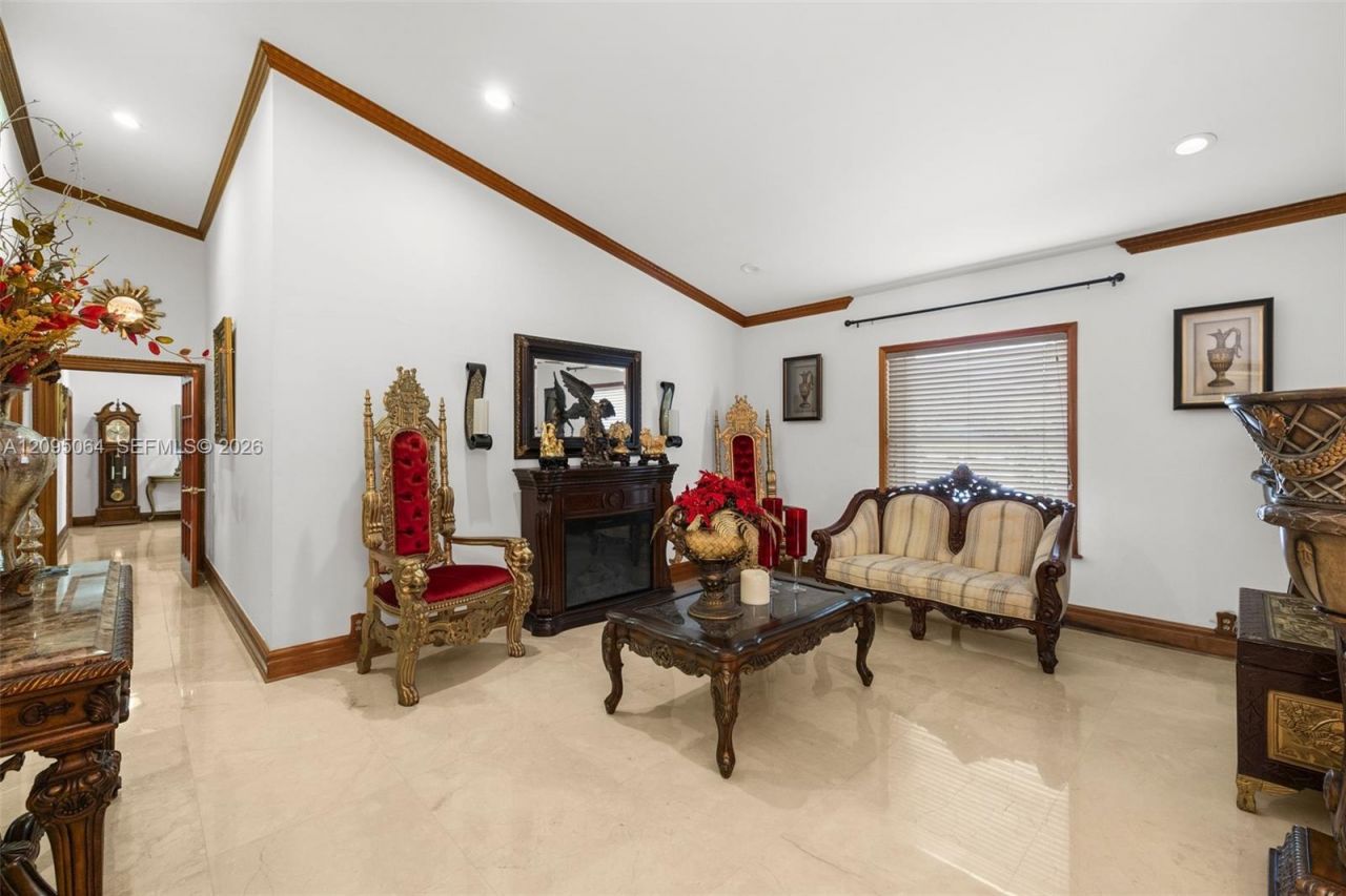 11000 SW 32nd St , Miami, FL 33165 Photo