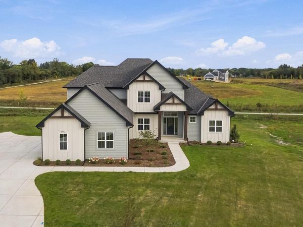9951 Cygnet COURT, Mequon, WI 53097