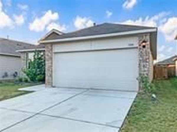 3704 Conyers LN , Austin, TX 78725