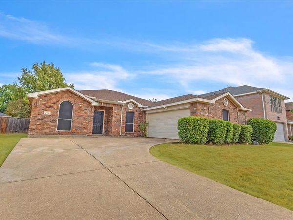 210 Angelina Drive , Crandall, TX 75114