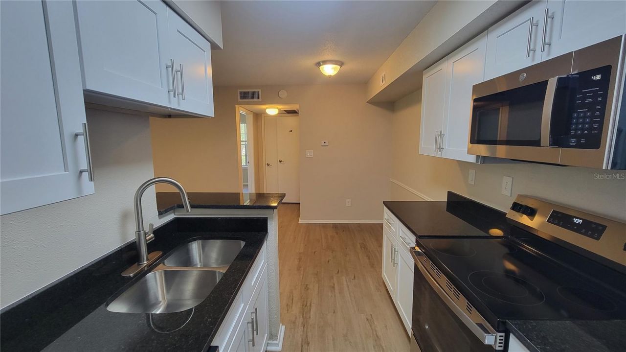 9100 Dr Martin Luther King Jr Street N, Unit 206, Saint Petersburg, FL 33702 Photo