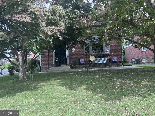 411 W SOUTH AVENUE , GLENOLDEN, PA 19036