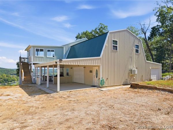 1588 Ozark Isle Drive , Camdenton, MO 65020