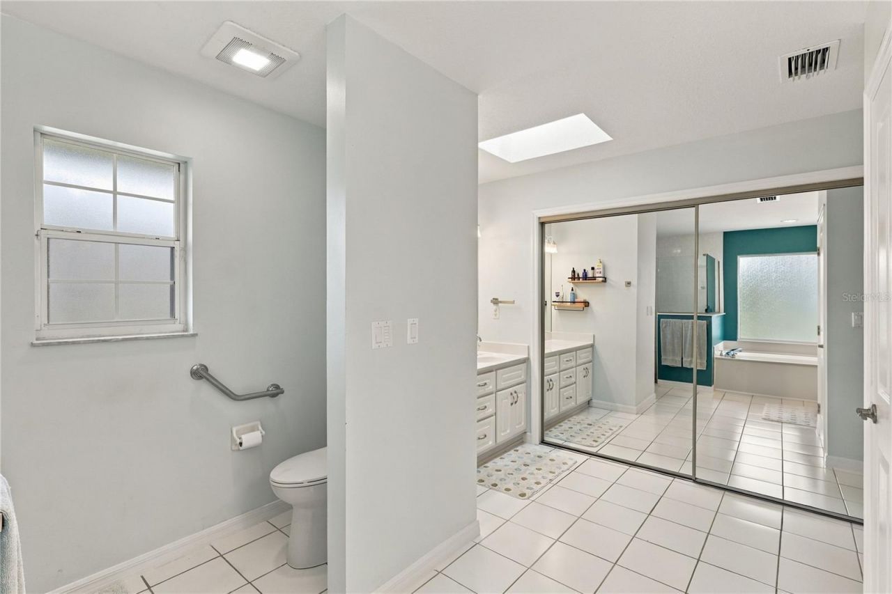5718 NE 61st Avenue Road, Silver Springs, FL 34488 Photo