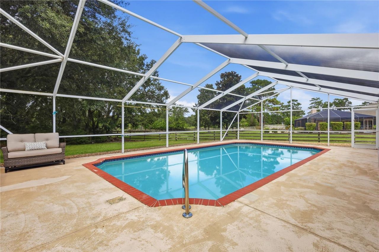 5718 NE 61st Avenue Road, Silver Springs, FL 34488 Photo