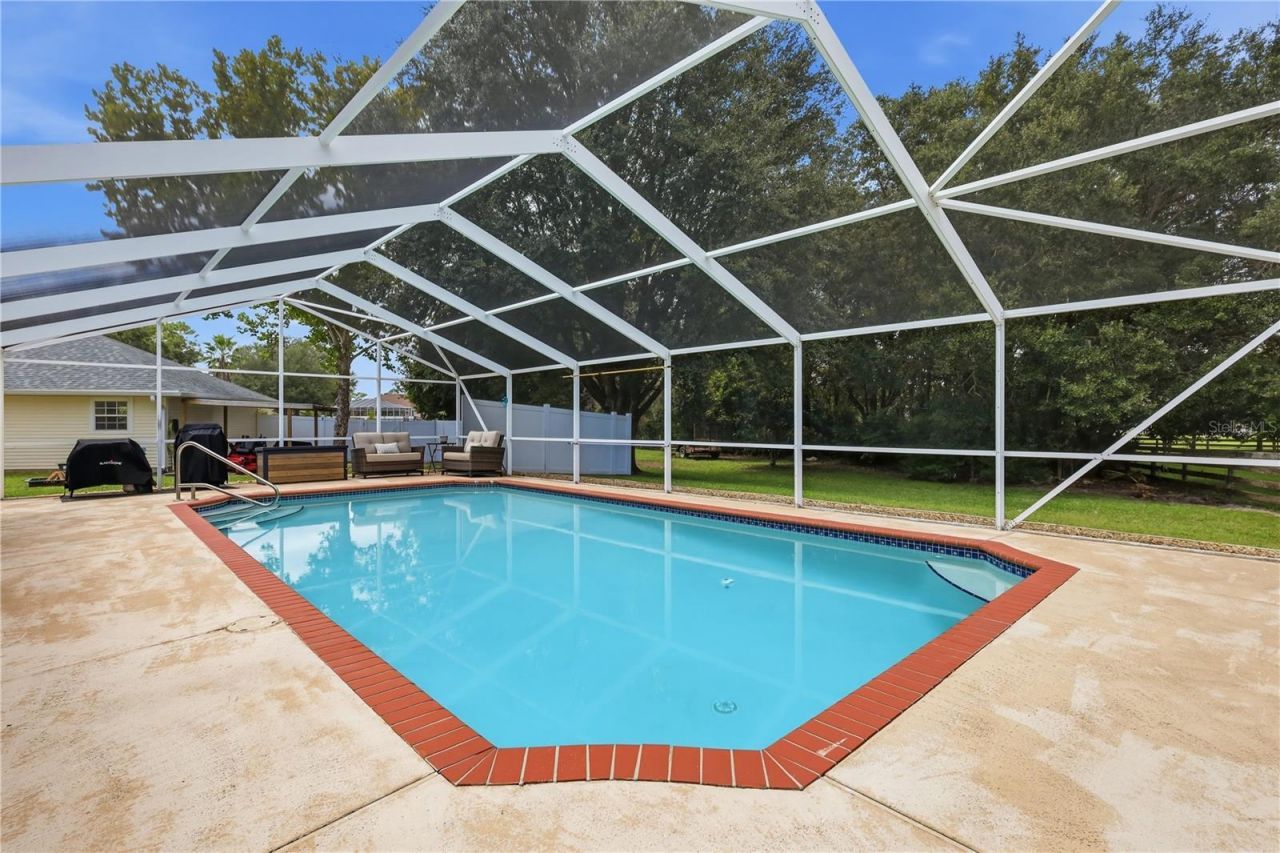 5718 NE 61st Avenue Road, Silver Springs, FL 34488 Photo