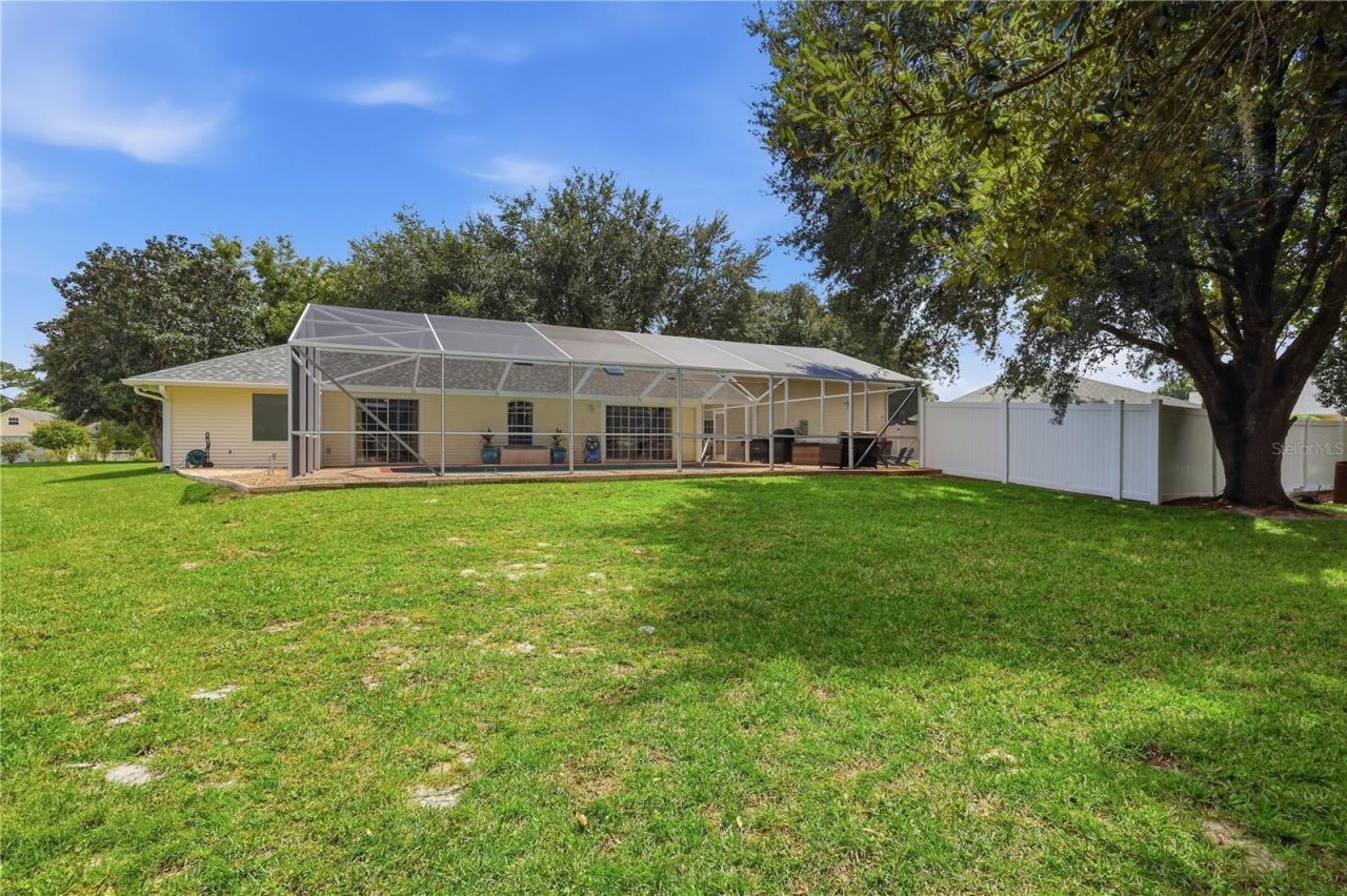 5718 NE 61st Avenue Road, Silver Springs, FL 34488 Photo