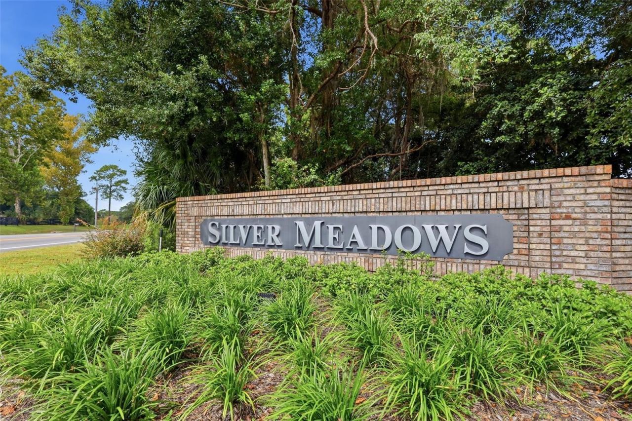 5718 NE 61st Avenue Road, Silver Springs, FL 34488 Photo
