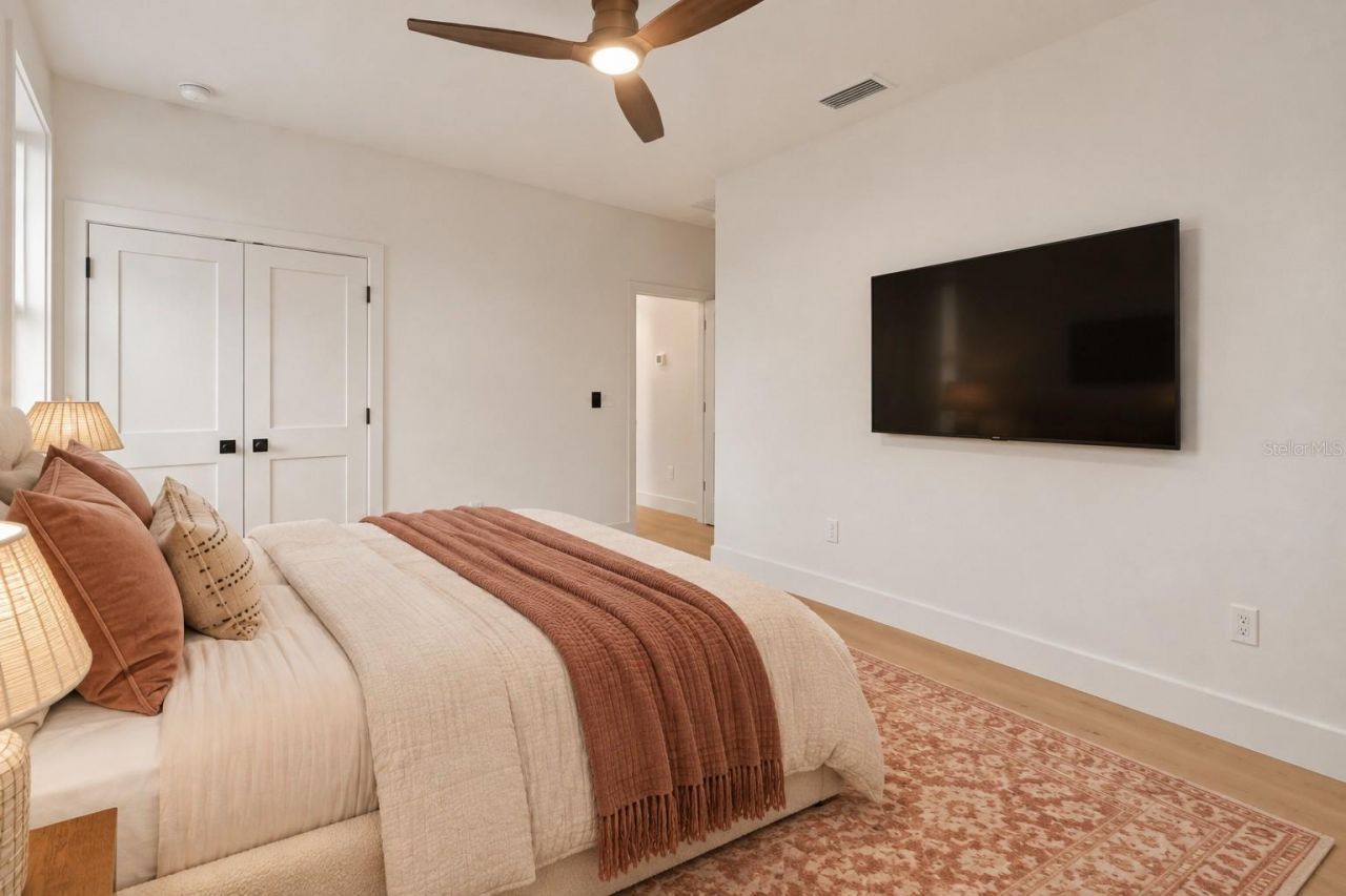 1025 Melrose Avenue S, Saint Petersburg, FL 33705 Photo