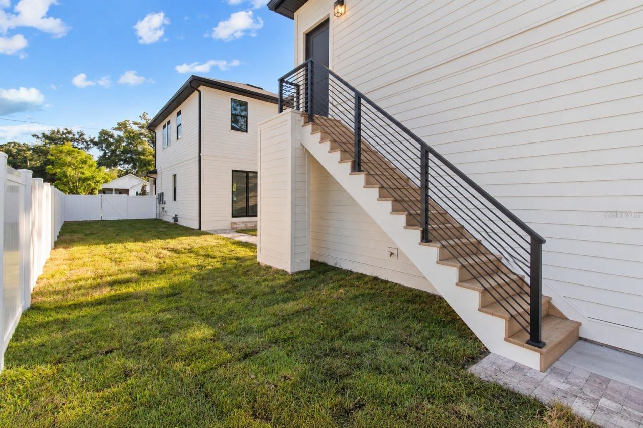 1025 Melrose Avenue S, Saint Petersburg, FL 33705 Photo