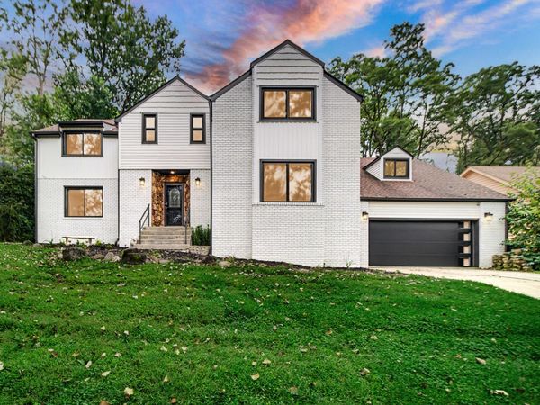 361 Devon Road , Valparaiso, IN 46385