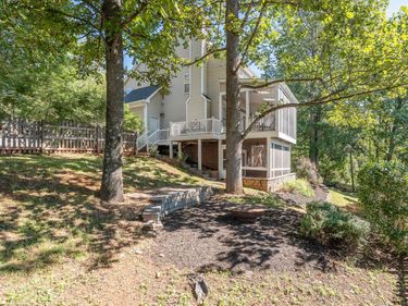 526 FONTANA DR, Charlottesville, VA 22911