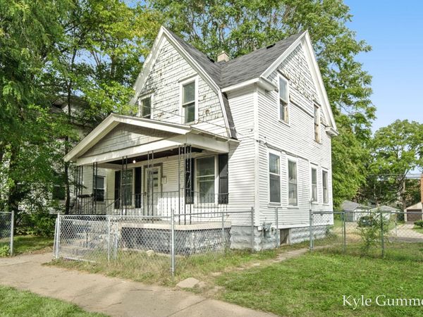1116 Kalamazoo Avenue SE, Grand Rapids, MI 49507