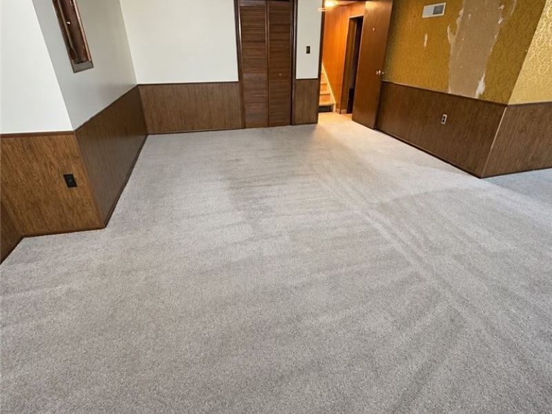 525 W Omar Street, Struthers, OH 44471 Photo 21