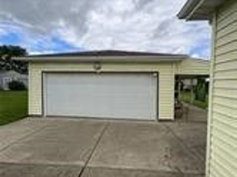 525 W Omar Street, Struthers, OH 44471 Photo 24