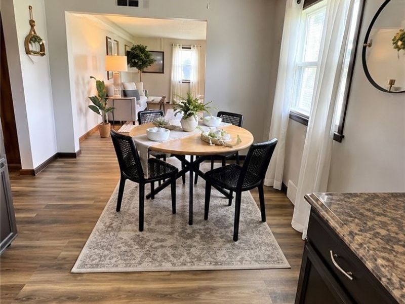 525 W Omar Street, Struthers, OH 44471 Photo 8