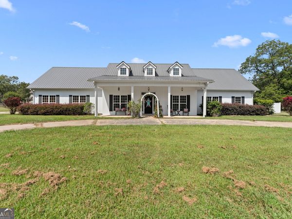 179 Village Circle, Cochran, GA 31014