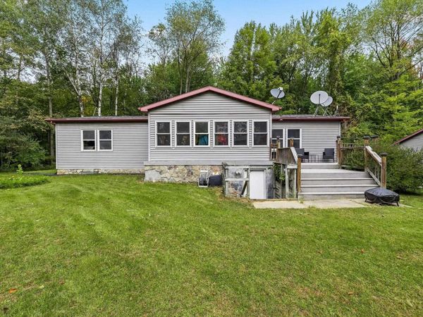 4812 County Line Road SE, Shepherd, MI 48883
