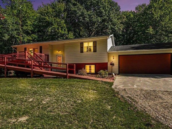 1550 Shepherd Road S, Mt Pleasant, MI 48858