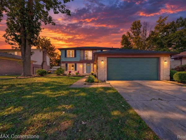 20672 Foxboro Street, Riverview, Mi 48193