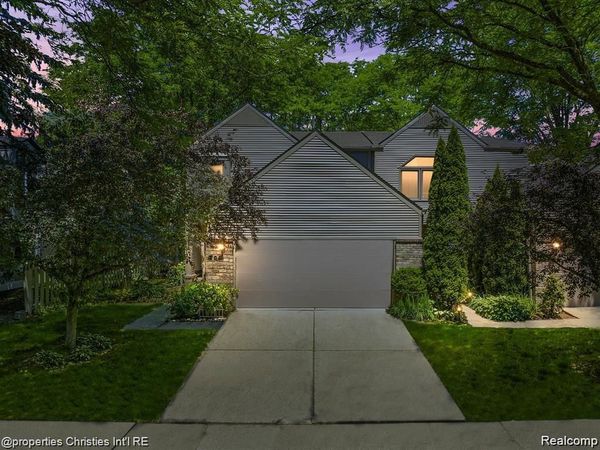 701 E LINCOLN Street, Birmingham, Mi 48009