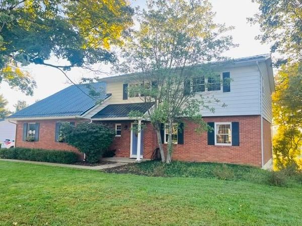 1116 Hilltop Drive , Newark, OH 43055