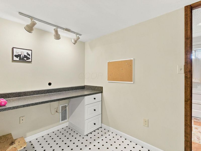 1116 Hilltop Drive, Newark, OH 43055 Photo 45