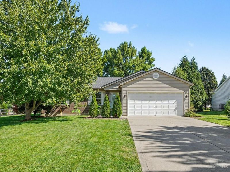 8102 Sterling Spring Drive, Goshen Township, OH 45140 Photo 1