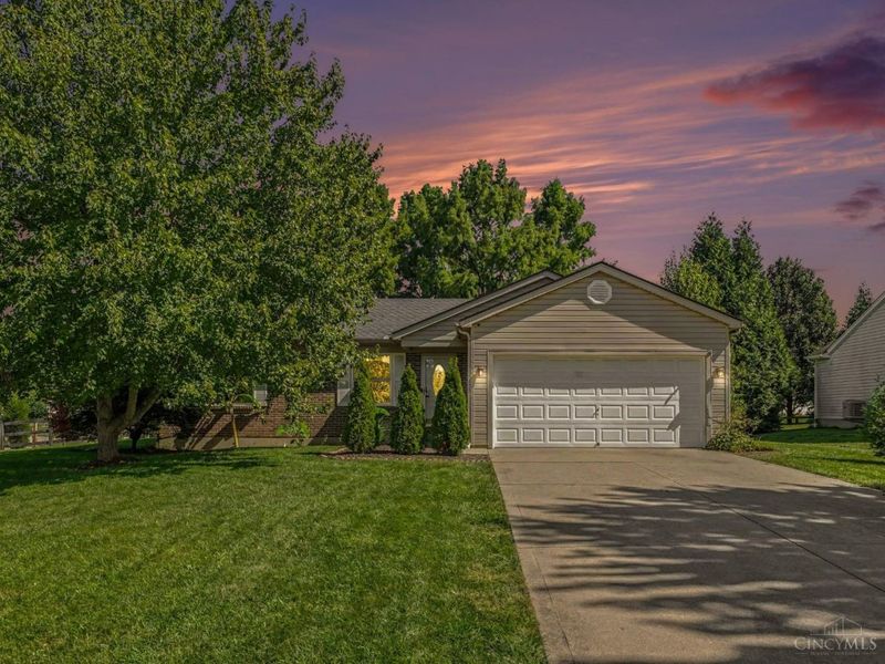 8102 Sterling Spring Drive, Goshen Township, OH 45140 Photo 2