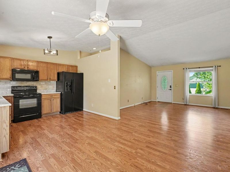 8102 Sterling Spring Drive, Goshen Township, OH 45140 Photo 8